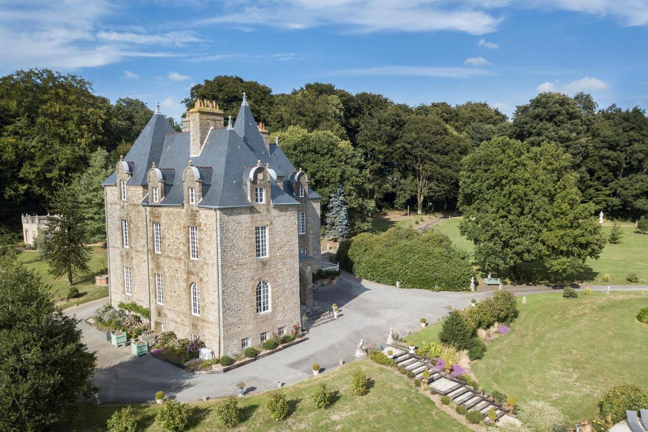 Chateau De Montbrault Fleurigné Exteriér fotografie