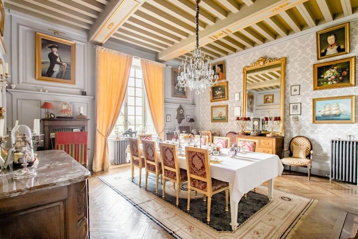 Chateau De Montbrault Fleurigné Exteriér fotografie