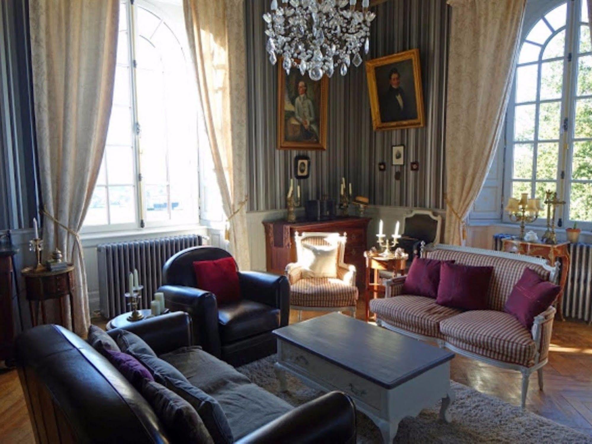 Chateau De Montbrault Fleurigné Exteriér fotografie